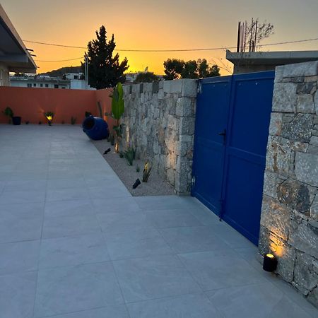 Cora May Central Villa With Private Pool 200M To The Beach Faliraki Exterior photo